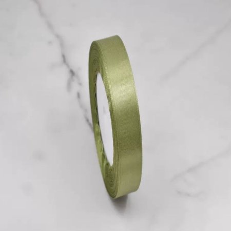 اخضر زيتوني غامق